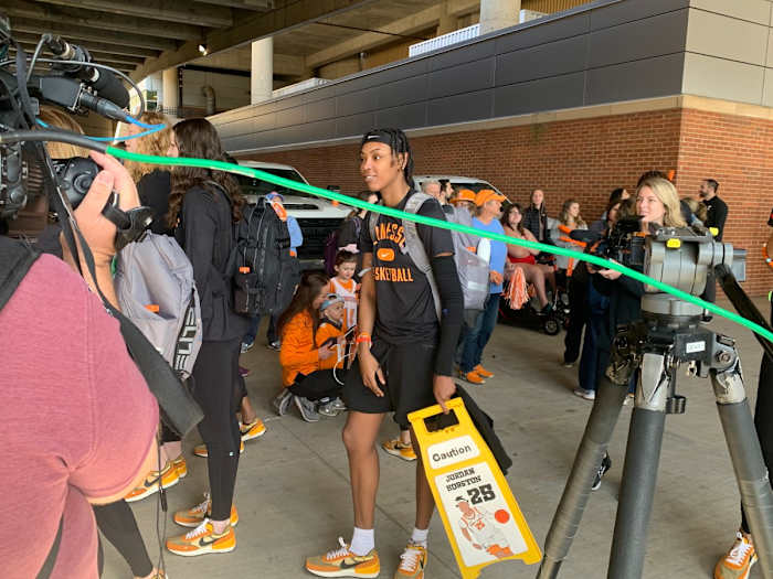 74A8FAA9-4171-4355-8A64-154C40693BBF